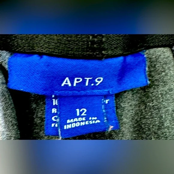 Women’s Apt 9 Size 12 Trousers - Picture 2 of 3